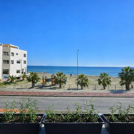 Daire Mackenzie Beachfront Panorama Larnaca